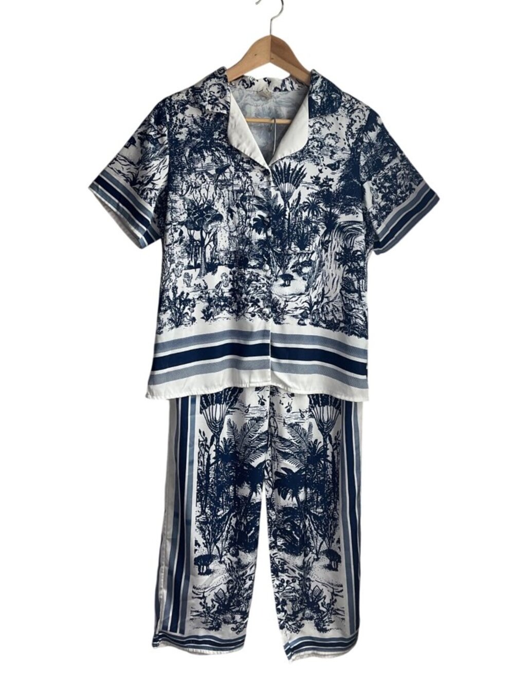 2CE Sleepwear Small 2-Piece Pajama Set Blue White Satin Toile French Cottage*Rea - Picture 2 of 16
